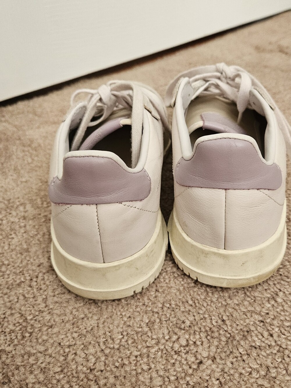 Sneakers - Picture 6 of 8